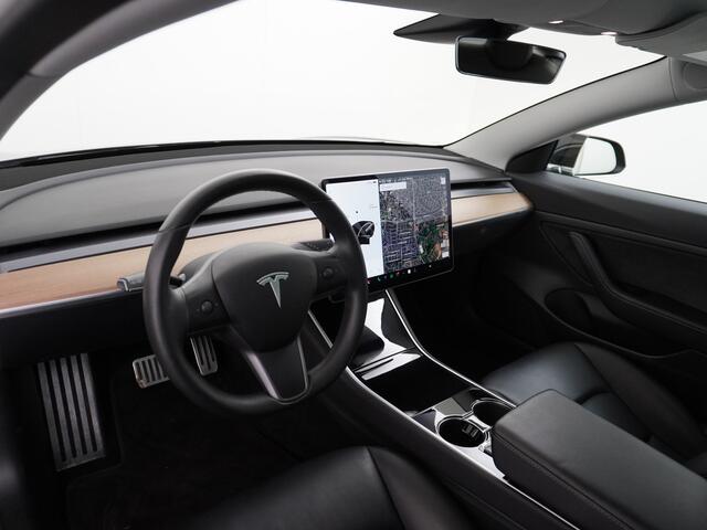 Tesla Model 3 RWD SR+ 60kWh 325PK FSD 3-Computer 18" AutoPilot Leder PanoDak Adaptive-Cruise Lmv Camera's Elektr.-Stuur+Stoelen+Spiegels+Geheugen+Easy-Entry+Verwarmde stoelen Park assistent PDC WIFI Lane-Assist Speed-Assist Navi LED Comfortstoelen ACC DAB Voorverwarmen