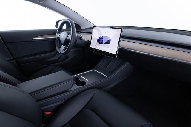 Tesla Model 3 Standard RWD Plus 60 kWh | PANORAMADAK | LEDER ? 1e Eigenaar * 2e PAASDAG OPEN!!*