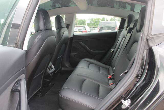 Tesla Model 3 Standard RWD Plus 60 kWh / Autopilot / Panoramadak / Camera / Premium Audio / 18'' / Leder