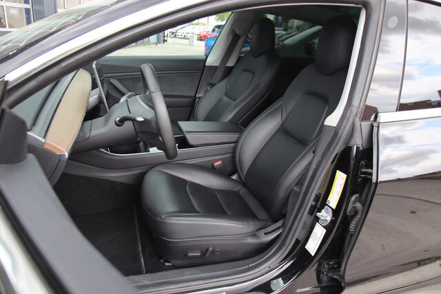 Tesla Model 3 Long Range AWD 75 kWh 476pk, Leder, Pano, Autopilot, Performance velgen Lente aanbieding!