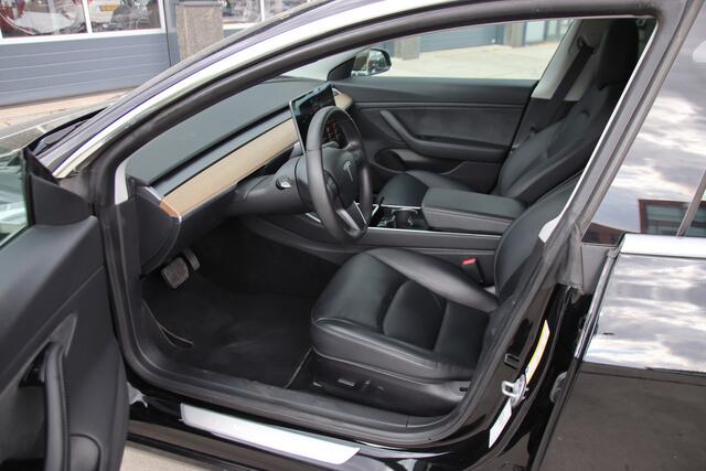 Tesla Model 3 Long Range AWD 75 kWh 476pk, Leder, Pano, Autopilot, Performance velgen Lente aanbieding!