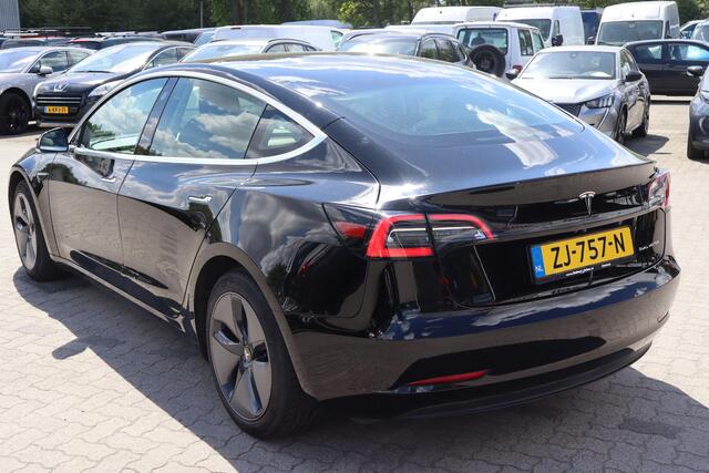 Tesla Model 3 Long Range AWD 75 kWh SOH 82%, Panoramadak, Autopilot, Trekhaak, Lederen interieur,