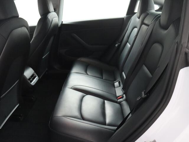Tesla Model 3 Long Range AWD 75 kWh | Trekhaak | Pano | Navigatie!