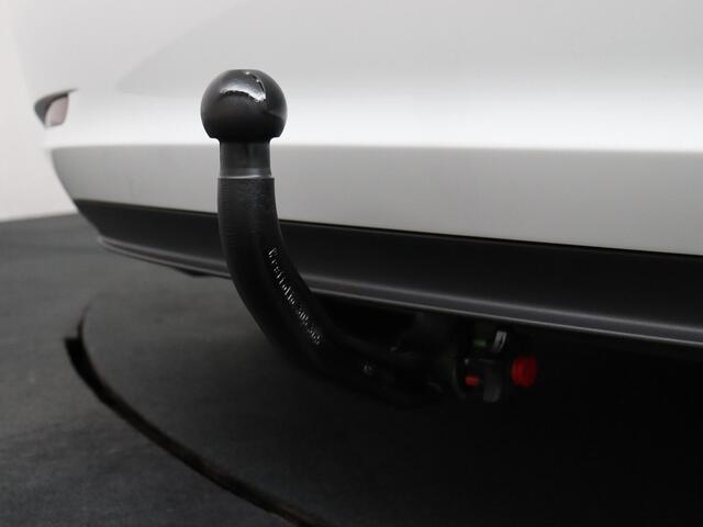 Tesla Model 3 Long Range AWD 75 kWh | Trekhaak | Pano | Navigatie!