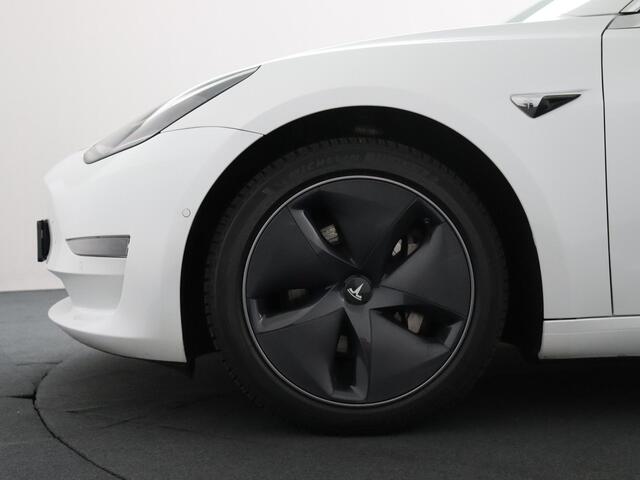 Tesla Model 3 Long Range AWD 75 kWh | Trekhaak | Pano | Navigatie!