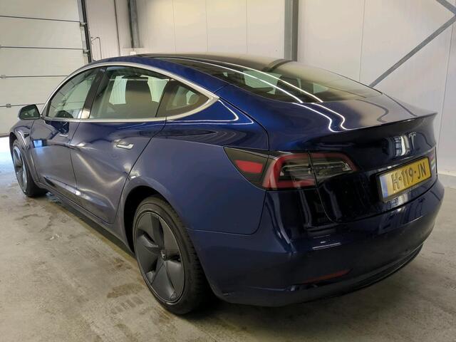 Tesla Model 3 Range Plus RWD | Autopilot | Panorama | Leder |