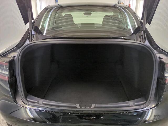 Tesla Model 3 Range Plus RWD | Autopilot | Panorama | Leder |