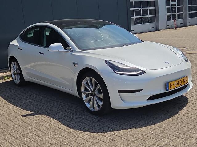 Tesla Model 3 Range Plus | Autopilot | Panorama | Leder |