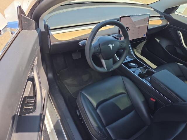 Tesla Model 3 Range Plus | Autopilot | Panorama | Leder |