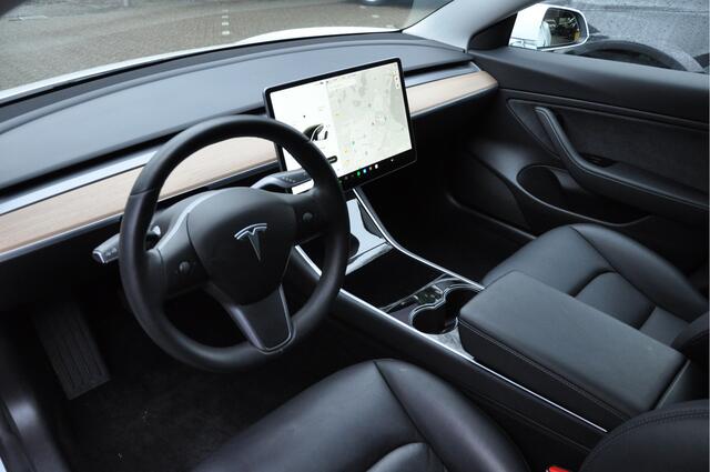 Tesla Model 3 Standard RWD Plus 60 kWh