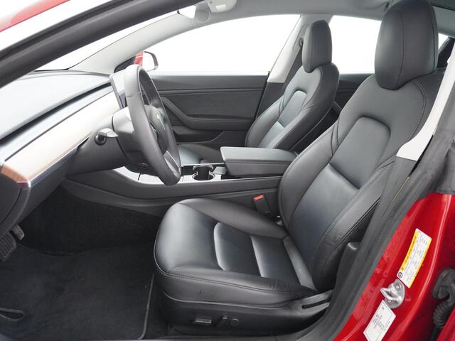 Tesla Model 3 Long Range AWD 75kWh 463PK **Trekhaak** Lmv FSD-3 Computer Premium Audio AutoPilot Panoramadak Camera's Leer Adaptive-Cruise-Control+Stop&Go Pdc Dual-Ecc Dual-Motor Keyless 4WD Stoel en achterbank verwarming Elektr.Stoelen+Memory+Easy-Entry WiFi 1e Eigena