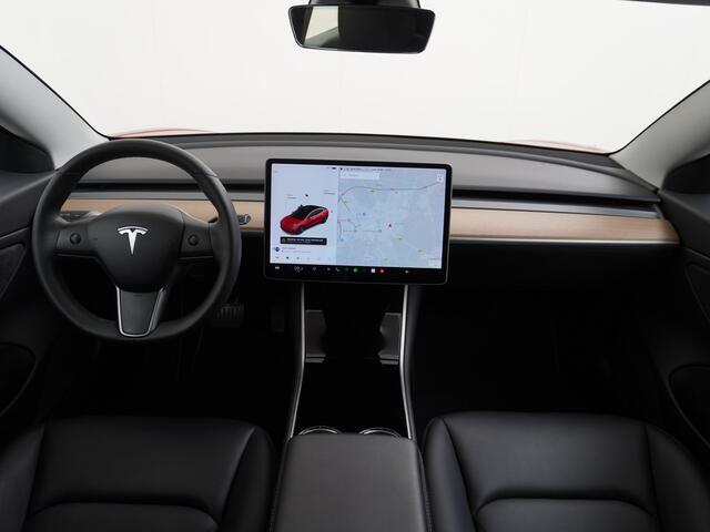 Tesla Model 3 Long Range AWD 75kWh 463PK **Trekhaak** Lmv FSD-3 Computer Premium Audio AutoPilot Panoramadak Camera's Leer Adaptive-Cruise-Control+Stop&Go Pdc Dual-Ecc Dual-Motor Keyless 4WD Stoel en achterbank verwarming Elektr.Stoelen+Memory+Easy-Entry WiFi 1e Eigena