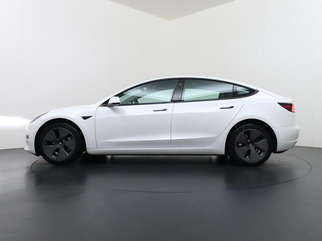 Tesla Model 3 Standard RWD Plus 60 kWh FACELIFT | AUTOPILOT | RIJKLAAR INCL. 12 MND. BOVAGGARANTIE