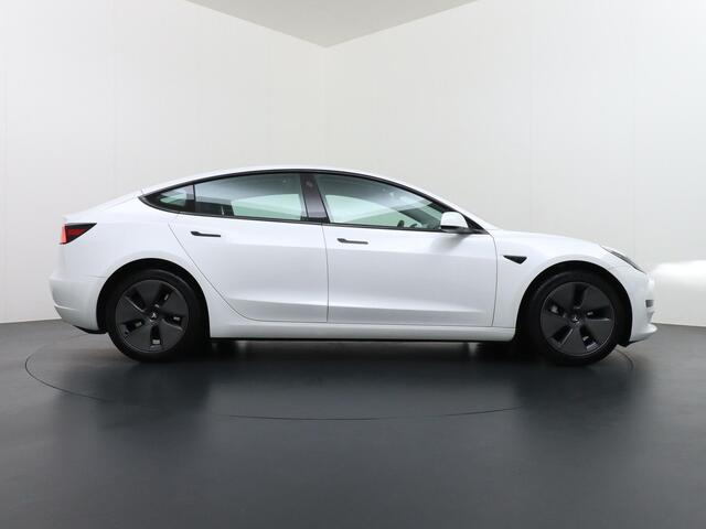 Tesla Model 3 Standard RWD Plus 60 kWh FACELIFT | AUTOPILOT | RIJKLAAR INCL. 12 MND. BOVAGGARANTIE
