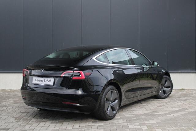 Tesla Model 3 Standard RWD Plus 60 kWh - Autopilot - Camera - LED - Navi - Pano - Leder- Stoelverwarming - Rijklaar
