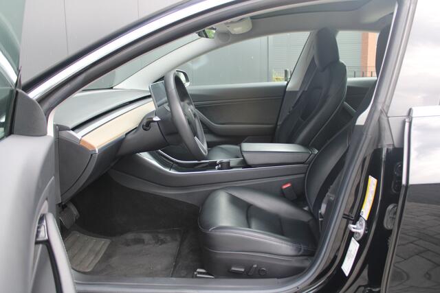Tesla Model 3 Standard RWD Plus 60 kWh - Autopilot - Camera - LED - Navi - Pano - Leder- Stoelverwarming - Rijklaar