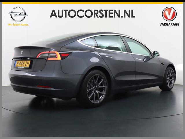 Tesla Model 3 RWD SR+ 60kWh Trekhaak Af-Fabriek Leder Adaptieve Cruise Control Panoramadak Stoelverwarming Navi Ecc Autopilot Camera's Lmv Intel Atom® Wifi Keyless DAB Spotify Apple Music Tidal Bluetooth Premium Luidsprekers 1.000kg Trekvermogen 1e Eigenaar Origineel N