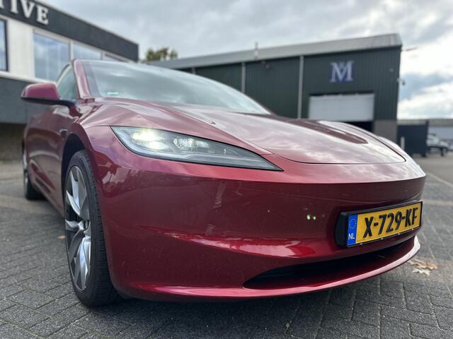 Tesla Model 3 Long Range AWD 78 kWh TREKHAAK | FULL SELFDRIVE | VOLLEDIGE FABRIEKSGARANTIE T/M 12-2027/80.000KM | AANDRIJFLIJN EN ACCU GARANTIE T/M 12-2031