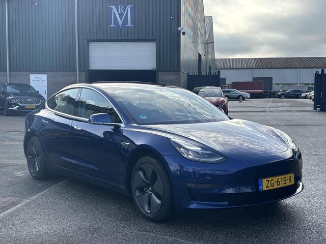 Tesla Model 3 Long Range AWD 75 kWh AFNEEMBARE TREKHAAK | 750KG TREKGEWICHT | ORIGNEEL NL AUTO | RIJKLAAR MET 12 MND BOVAG GARANTIE |