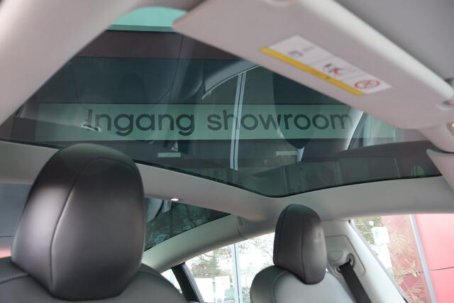 Tesla Model 3 Long Range AWD 75 kWh | Origineel NL | Marge | Trekhaak | Panoramadak | Camera | Leder |