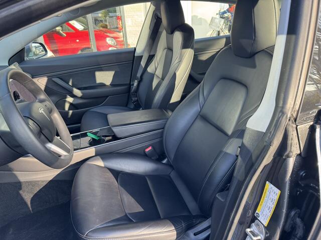 Tesla Model 3 Standard RWD Plus 60 kWh*Panoramadak*Trekhaak*EXPORTPRIJS*