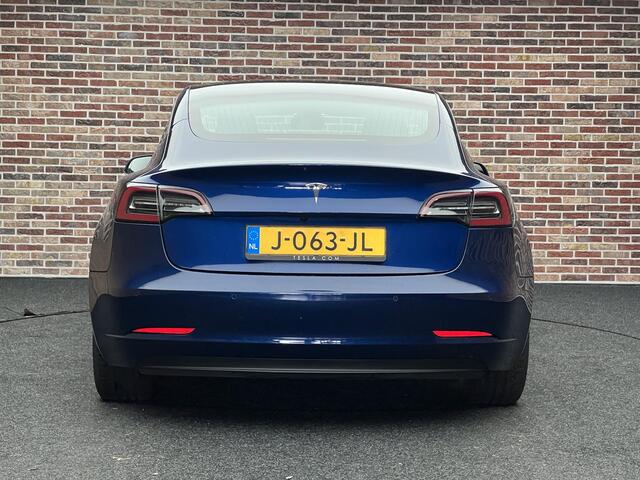 Tesla Model 3 Standard RWD Plus 60 kWh DAK LEDER