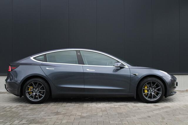 Tesla Model 3 Long Range AWD 75 kWh - Full Self Driving - Autopilot - Winterbanden + LM velgen - Trekhaak - Pano - Keyless - Leder - Rijklaar