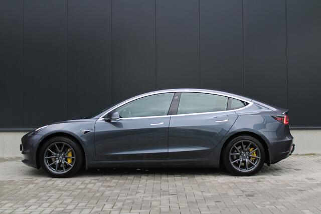 Tesla Model 3 Long Range AWD 75 kWh - Full Self Driving - Autopilot - Winterbanden + LM velgen - Trekhaak - Pano - Keyless - Leder - Rijklaar