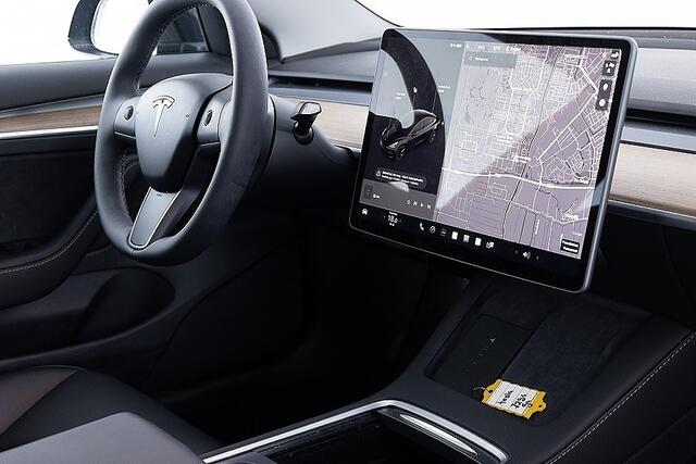 Tesla Model 3 Long Range AWD 75 kWh | LEDER | PANORAMADAK