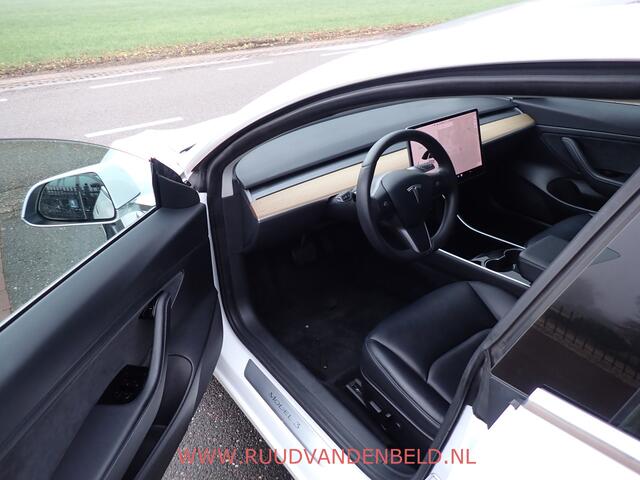 Tesla Model 3 SR+ 88%SOH AUTOPILOT / TREKHAAK / ACC / PANODAK