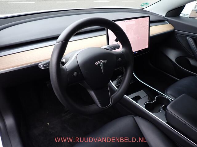 Tesla Model 3 SR+ 88%SOH AUTOPILOT / TREKHAAK / ACC / PANODAK