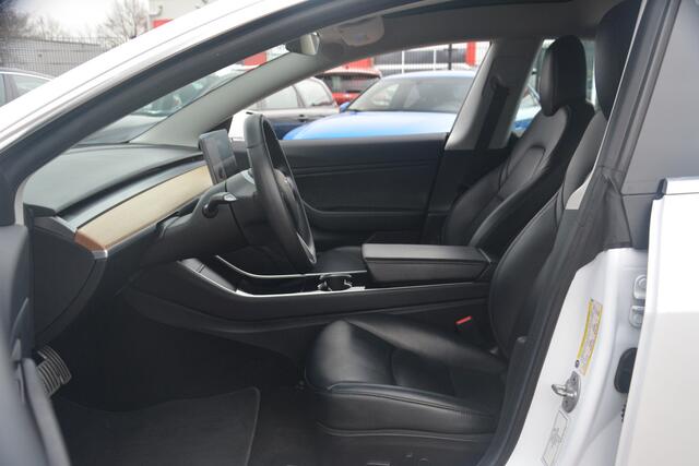 Tesla Model 3 Performance AWD 75 kWh | Autopilot | Leer | Navigatie | NL auto | 1e eigenaar!! |