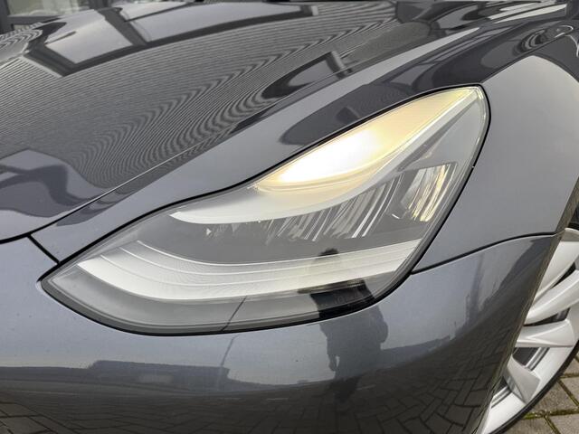 Tesla Model 3 Long Range RWD 75 kWh ?SOH 88.3% ?Autopilot ?Panoramadak ?Vol Leder ?360º Camera ?Stoelverwarming ?Origineel NL