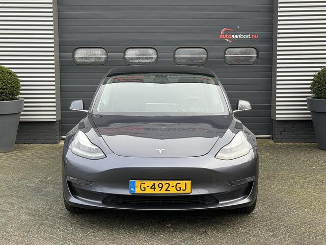 Tesla Model 3 Long Range AWD 75 kWh | Autopilot | Panoramadak | Camera | Lederen Bekleding | 19 Inch Lichtmetalen Velgen |