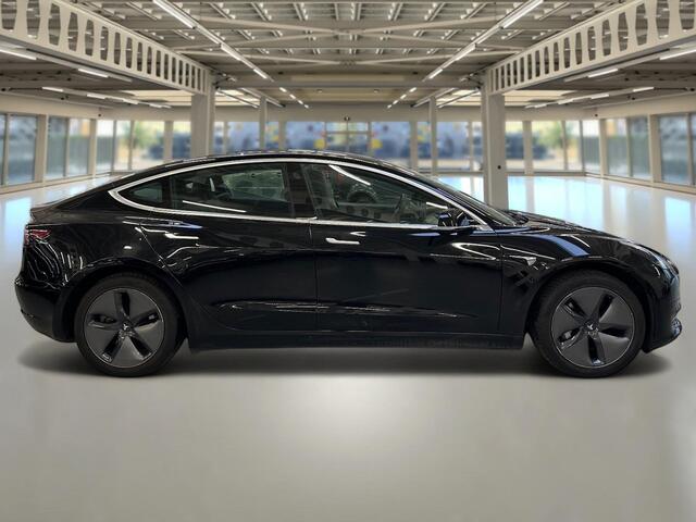 Tesla Model 3 Standard RWD Plus 60 kWh Trekhaak, Tesla,Navi+camera, leder...