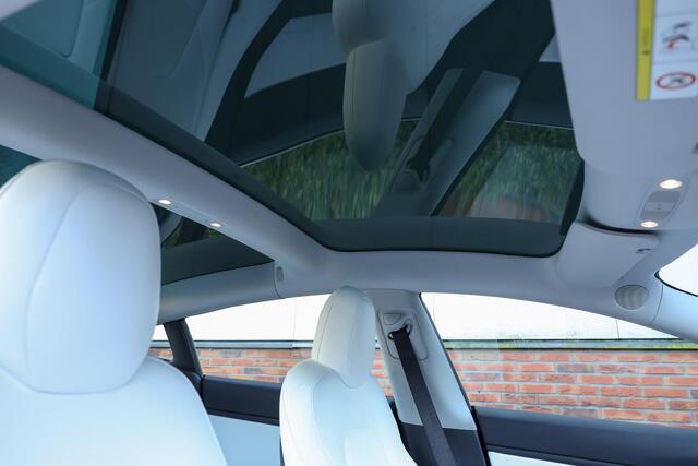 Tesla Model 3 Standard RWD Plus 60 kWh ? 19 Inch ? Pano ? Camera