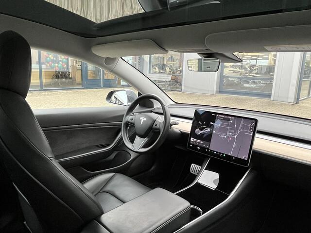 Tesla Model 3 Performance AWD 75 kWh | NL Auto/2e Eig./Leder/Navi/20"/Pano.Dak/Camera/Basic Autopilot