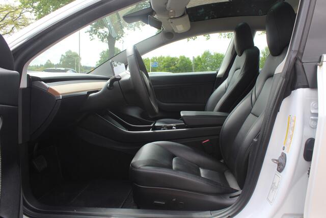 Tesla Model 3 Performance AWD 75 kWh / Autopilot / Panoramadak / Camera / Leder / 20'' / Leder / Premium Audio