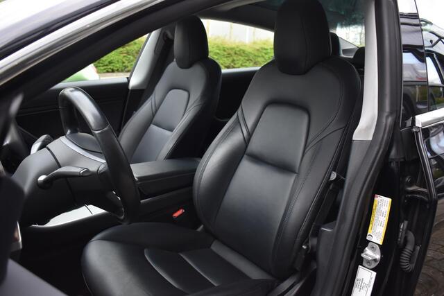 Tesla Model 3 Long Range AWD 75 kWh Tesla Model 3 Long Range Autopilot Pano 19"inch AWD