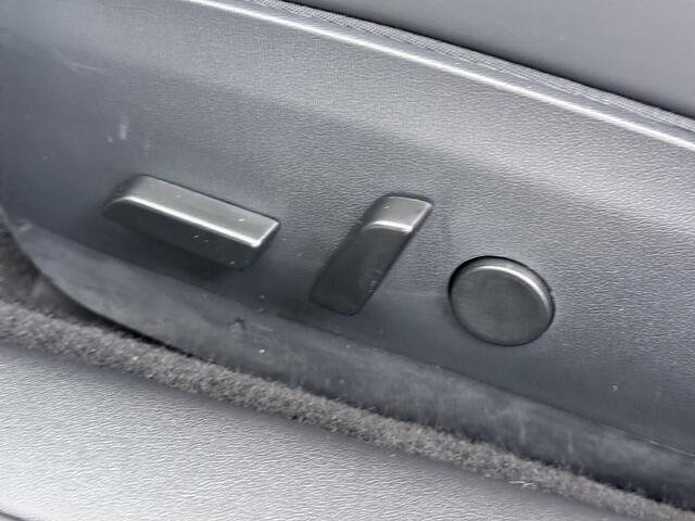 Tesla Model 3 SR+ 325PK Trekhaak Lmv 18" AutoPilot FSD Leder Pano-dak Adaptive-Cruise Camera's Elektr.-Stuur+Stoelen+Spiegels+Geheugen+Easy-Entry+Verwarmde stoelen Park assistent Pdc WIFI Lane-Assist Speed-Assist SOH 92% Navi LED Comfortstoelen ACC DAB Voorverwarmen in