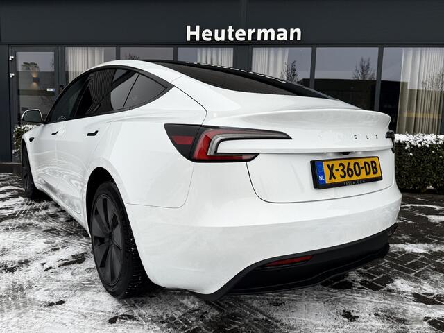 Tesla Model 3 RWD 60 kWh/ Nieuw Model/ Panodak/ Sfeer