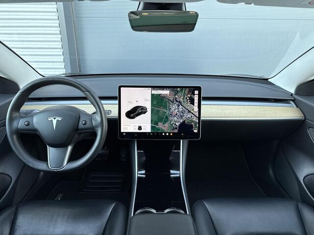 Tesla Model 3 Standard RWD Plus 60 kWh ?SOH 89.4% ?Full Self Driving 3 ?Autopilot ?Panoramadak ?Vol Leder ?360º Camera ?Stoelverwarming ?Trekhaak ?Origineel NL
