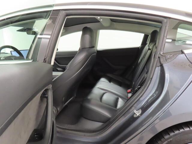 Tesla Model 3 Standard RWD Plus 60 kWh SOH 93% Airco ECC Navi PDC VA + Camera Adaptive Cruise Leder Panoramadak