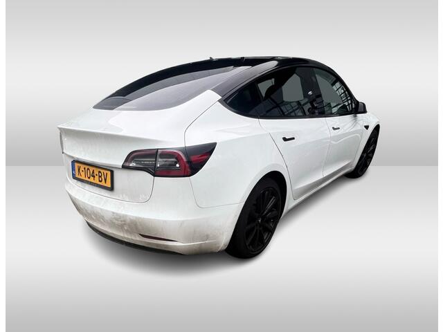 Tesla Model 3 Standard RWD Plus 60 kWh / FACELIFT / Autopilot / Panoramadak / Camera / Premium Audio / 18'' / Leder