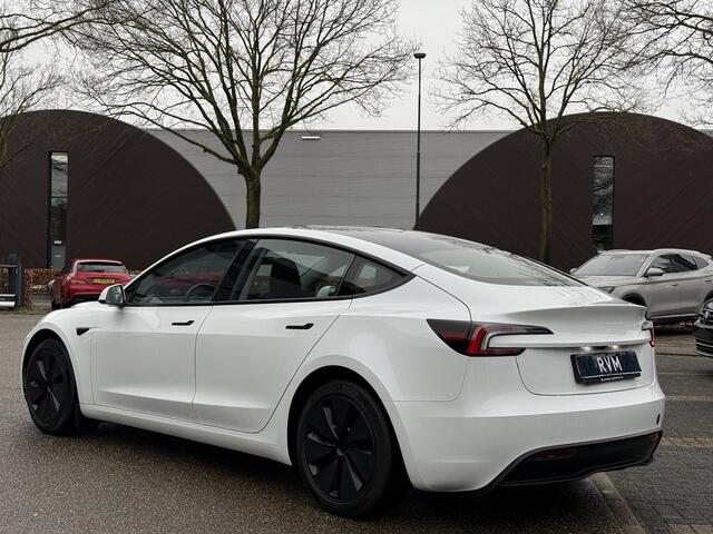 Tesla Model 3 Premium Long Range AWD 78 kWh ORGINELE AFN. TREKHAAK TESLA| AUTOPILOT| STOELVENTILATIE + VERWARMING| VOLLEDIGE TESLA GARANTIE T/M 01/2028 OF 80.000KM| DE HOOGVOLTACCU EN AANDRIJFLIJN TOT 2032 of 192.000KM |