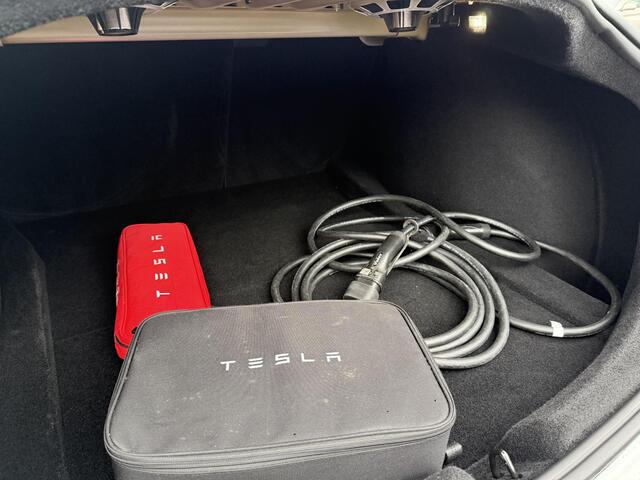 Tesla Model 3 Premium Long Range AWD 78 kWh ORGINELE AFN. TREKHAAK TESLA| AUTOPILOT| STOELVENTILATIE + VERWARMING| VOLLEDIGE TESLA GARANTIE T/M 01/2028 OF 80.000KM| DE HOOGVOLTACCU EN AANDRIJFLIJN TOT 2032 of 192.000KM |