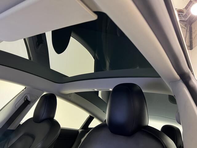 Tesla Model 3 Performance AWD 75 kWh | Navigatie | LM Velgen 20" | Voorstoelen Verwarmd | Panoramadak | Airco | Cruise Control | Dodehoek Detector |