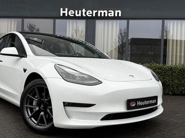 Tesla Model 3 Long Range AWD Facelift/ Trekhaak/ Autopilot