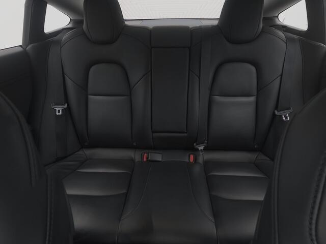 Tesla Model 3 Long Range AWD 75 kWh | PANO | AUTOPILOT | KEYLESS | STOELVERWARMING