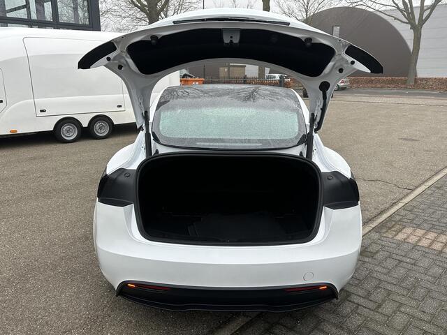 Tesla Model 3 Premium Long Range AWD 78 kWh | STOELVERWARMING VOOR/ACHTER | STUURVERWARMING | FABRIEKS GARANTIE T/M 20-06-2028 OF 80k KM | ELKT. ACHTERKLEP | ELKT. STOELEN |